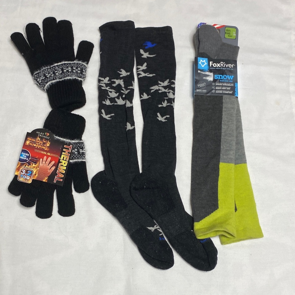 FoxRiver Snow Socks and Thermal Gloves Set, NWT